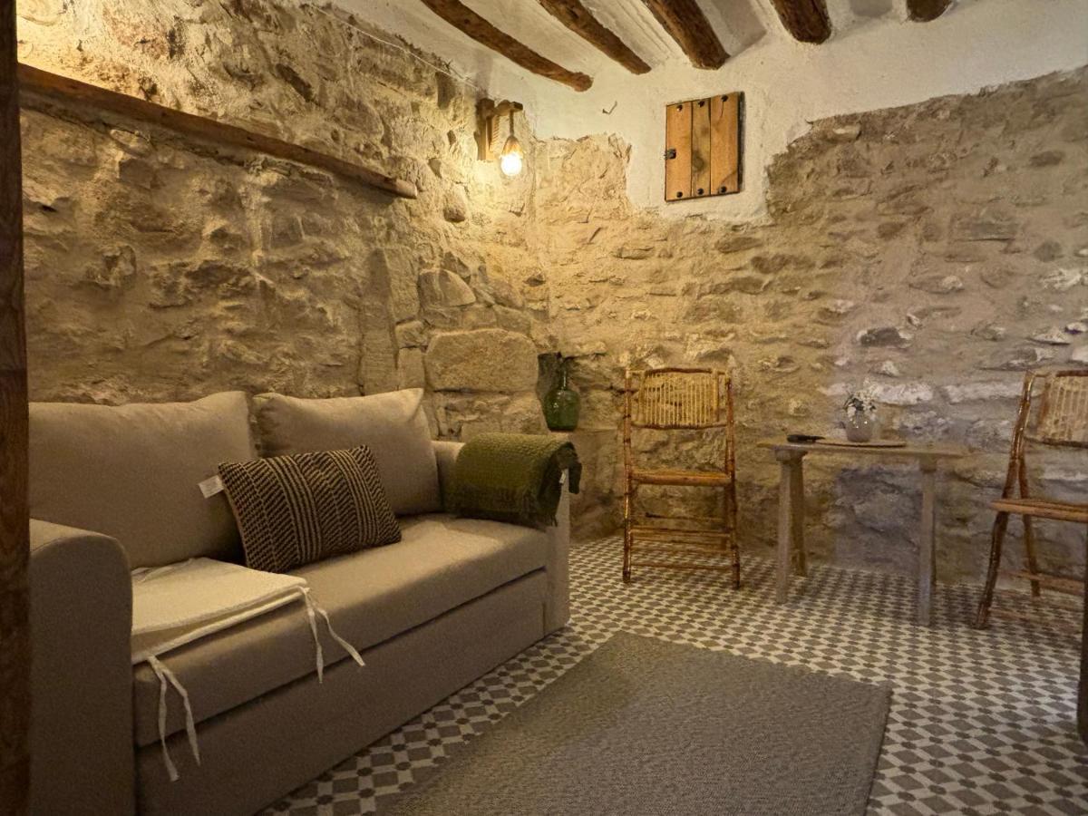 Casa De La Aguadora * Iznatoraf